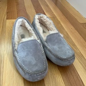 Grey Ugg Moccasins Size 7 Women